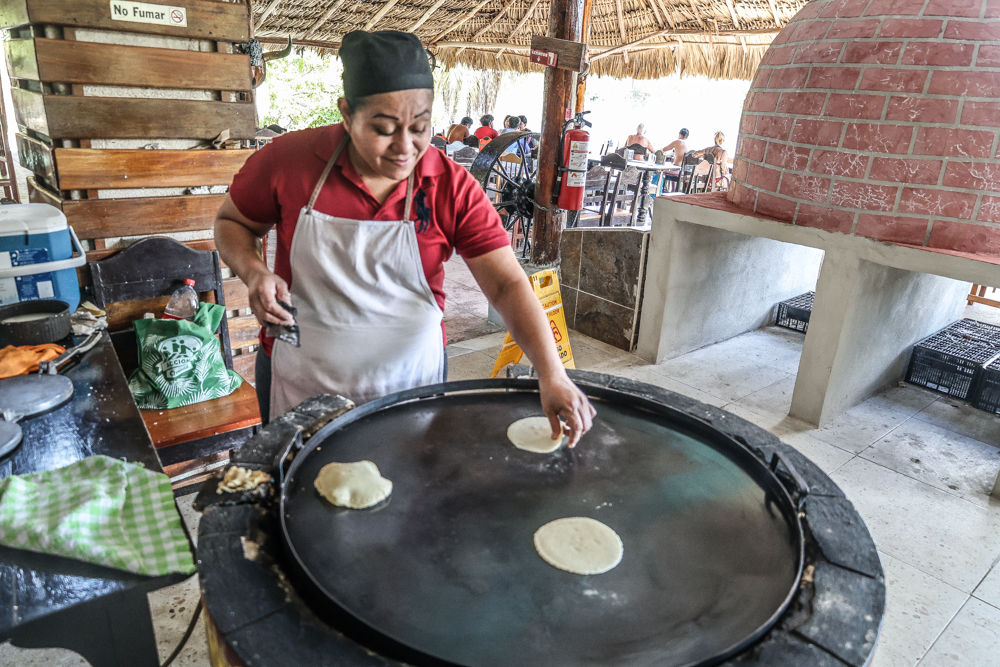 Cenote Azul kukuričné tortillas (placky)