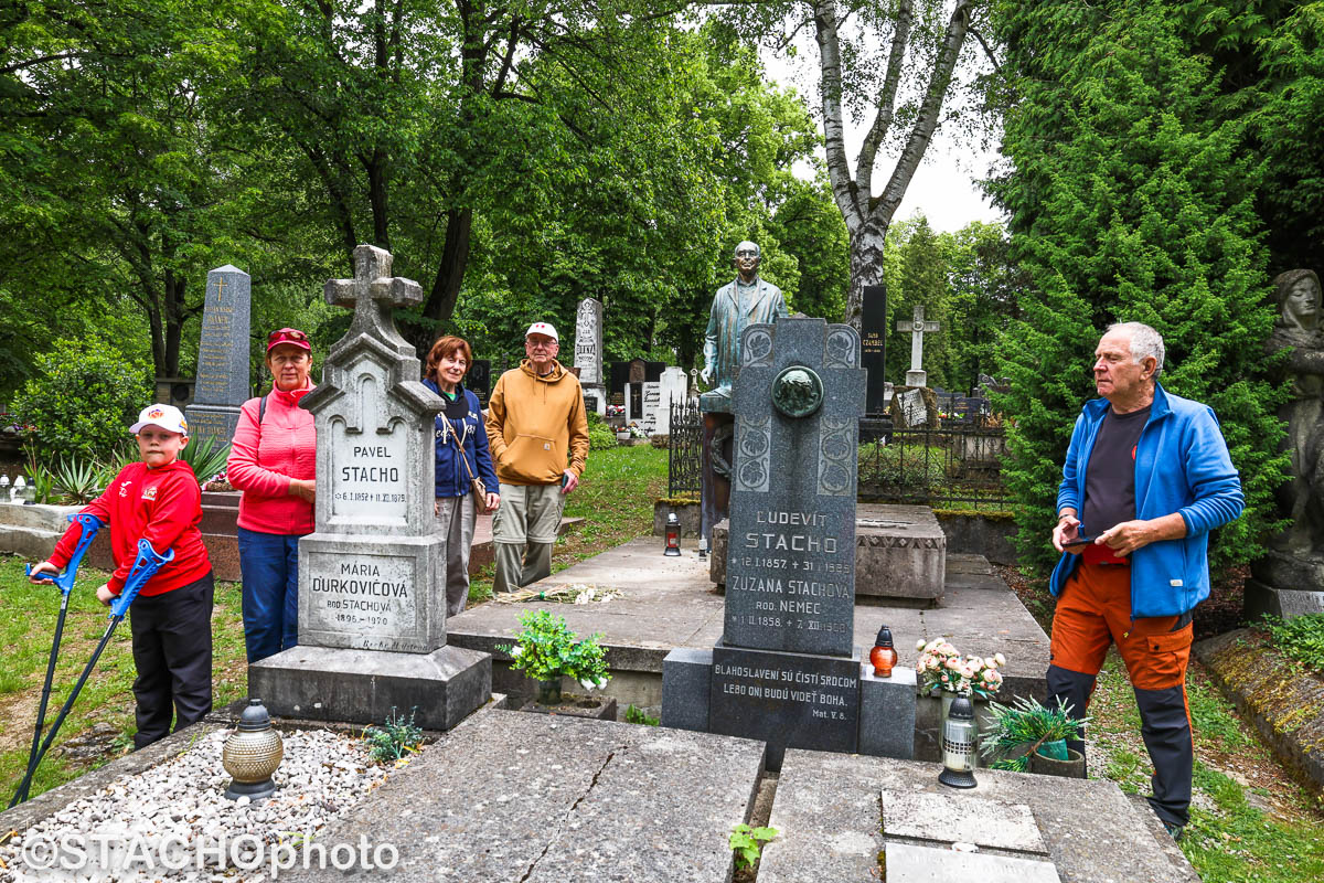 Poklonenie sa pradedovi na Narodnom Martinskom cintoríne