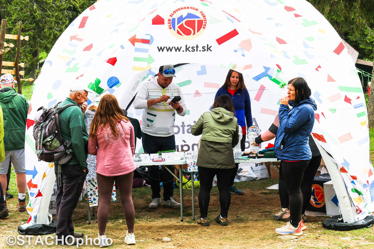 Propagacia Klubu Slovenskych Turistov na Martinkach .jpg